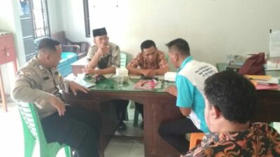 Dalam Rangka Harkamtibmas, Bhabinkamtibmas Melakukan Sambang ke Desa Geneng