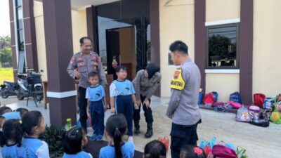 Datangi Polsubsektor, Anak-Anak TK Mekarsari Batang Belajar Mengenali Tugas Kepolisian