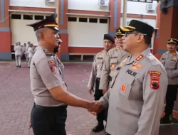 Dua Anggota Polres Kudus di Ganjar Kenaikan Pangkat jadi Perwira