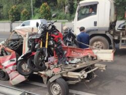 Laka Tragis di Tol Krapyak Semarang, Dua Orang Tewas