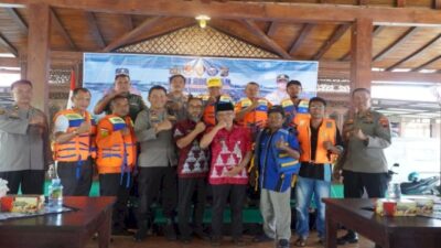 Kegiatan Ikan Selayar, Polres Semarang Gandeng Nelayan di Sekitar Rawa Pening