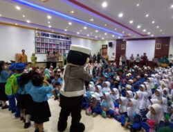 Kenalkan Peraturan Berlalu Lintas, Polres Ketapang Sambangi Siswa TK