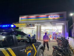 BLP Jam Rawan, Kepolisian Sektor Sale Antisipasi Kejahatan Dengan Sambangi Karyawan Swalayan