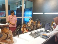 Heboh..!!! Polisi Cilik TK Kemala Bhayangkari 09 Putussibau Penuhi Podcast Radio Rasika