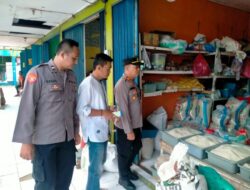 Menjelang Ramadhan, Polsek Karanganyar Demak Pantau Kebutuhan Pokok di Pasar