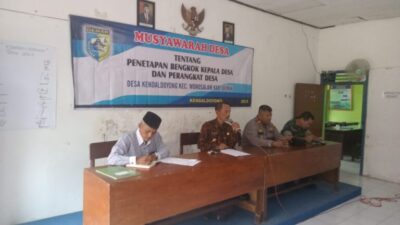 Kapolsek Wonosalam Hadir pada Musdes di Kendaldoyong Mengenai Penetapan Bengkok Desa