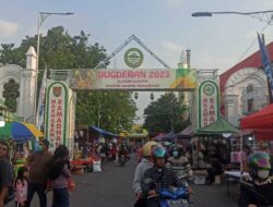 Tarif Parkir Mahal, Pengunjung Dugderan Semarang Mengeluh