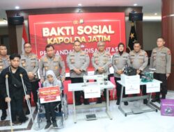 Ramadhan Peduli, Kapolda Jatim Berbagi Kepada Kaum Disabilitas