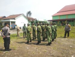 Polsek Karangtengah Beri Binluh Kepada Satuan Lindungi Masyarakat (Satlinmas) Di Desa Karangtowo
