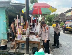 Polsek Sale Laksanakan Patrol Ke Pedagang Kembang Api Antisipasi Gangguan Kamtibmas Di Masyarakat Selama Bulan Ramadhan