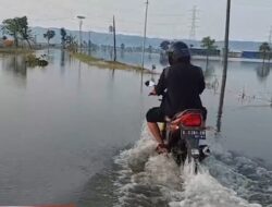 Ruas Jalan Kudus – Pati Terendam Banjir Selama Tiga Bulan