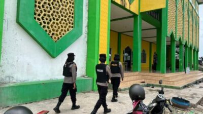 Tim Warapsari Polwan Polres Lamandau Intensif Patroli Selama Sholat Jumat