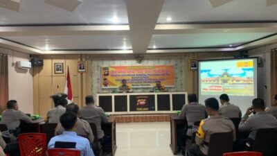 Wakapolres Landak Pimpin Apel Gelar Pasukan Operasi Bina Karuna Kapuas 2023