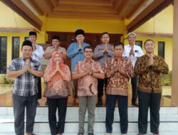 Anggota Polsek Mranggen Hadiri Halal Bi Halal di Desa Binaan