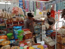Polsek Sulang Rembang Laksanakan Sidak Toko Kelontong Guna Cegah Makanan Kadaluarsa