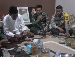 Sambangi Pondok Pesantren, Bhabinkamtibmas Polsek Sayung Sampaikan Pesan Kamtibmas