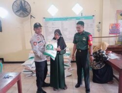 Polsek Kragan Rembang dan Babinsa Lakukan Monitoring Penyaluran BPNT