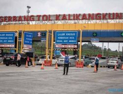 Pemberlakuan Jalur Satu Arah dari GT Kalikangkung Semarang Masih Berlangsung