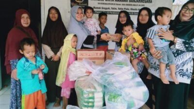 Kegiatan Perempuan PGRI Banjarnegara dalam Membagi Kebahagiaan dengan Anak Yatim Piatu