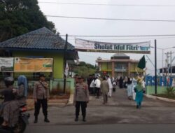 Jaga Kondusifitas, Polisi Demak Melaksanakan Pengamanan Sholat Idul Fitri