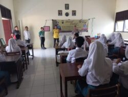 Jumat Curhat, Kapolsek Karanganyar Masuk Ke SMA Negeri 1 Karanganyar