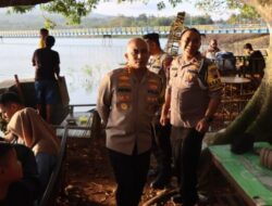 Kapolresta Pati Bersama Personil Patroli Ke Destinasi Wisata Di Wilayah Gembong