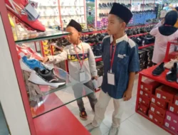 Lagi, Jumat Barokah Banjarnegara Ajak 70 Anak Yatim Belanja Baju Lebaran