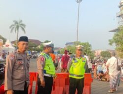 Personil Polres Demak Lakukan Pengamanan Sholat Ied Hari Raya Idul Fitri 1444 H