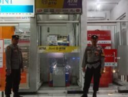 Polisi Polsek Mranggen Patroli Sisiri ATM Dan Perbankan Tengah Malam