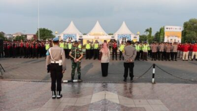 Polres Demak Laksnakan Apel Pam Malam Takbir, Ratusan Aparat Gabungan Diterjunkan