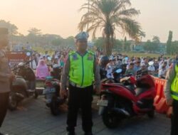 Polres Demak Gelar Pengamanan Sholat Ied Di Masjid Agung Demak