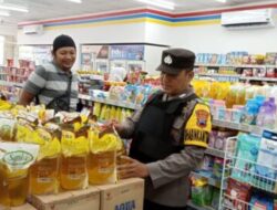Polsek Demak Kota Patroli Minimarket Antisipasi Makanan Kadaluwarsa