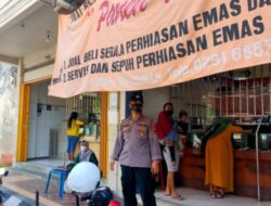 Ramai Pengunjung Saat Bulan Puasa, Polres Demak Kota Melakukan Pengamanan Toko Emas