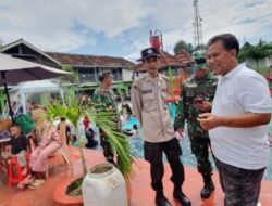 Rayakan Lebaran Ketupat, TNI-Polri Bersinergitas Amankan Obyek Wisata Ramai Pengunjung