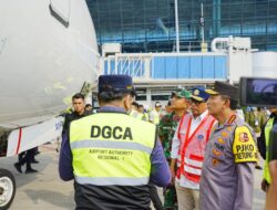 Kapolri Cek Kesiapan Pesawat dan Jalur Bagasi di Bandara Soetta Demi Keselamatan Pemudik