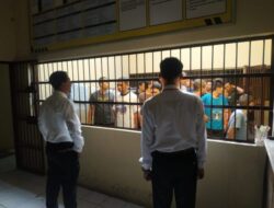 Polres Rembang Rutin Mengecek Keadaan Tahanan Baik Kesehatan dan Barang Bawaan 