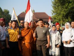 32 Biksu Jalan Kaki Ribuan Kilometer untuk Rayakan Waisak di Candi Borobudur
