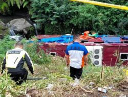 Polisi Usut Kemungkinan Kelalaian dalam Kecelakaan Bus Masuk Jurang di Guci