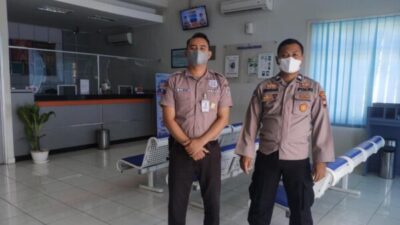 Ciptakan Rasa Aman Bertransaksi, Personel Polsek Gajah Lakukan Pam Bank BRI