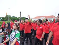 Daftarkan Bacaleg dengan Kirab Budaya, PDIP Kota Semarang Targetkan Menang Telak