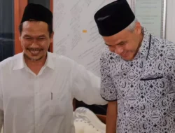 Ganjar Pranowo Ungkap Hal yang Disampaikan Gus Baha saat Bertemu di Rembang