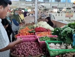 Harga Kebutuhan Pokok Mulai Naik Usai Lebaran, Pasar Batang Tetap Ramai Pembeli