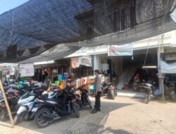 Kamtibmas Pasar Ramai, Anggota Polsek Sarang Rembang Himbau Pemilik Toko Emas