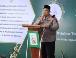 Kapolres Rembang Menghadiri Acara Haul Ke 53 KH. Baidhowi Di Lasem