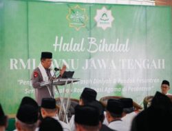 Kapolri Jenderal Listyo Sigit Prabowo Kunjungii Pesantren Subhanul Wathon Magelang