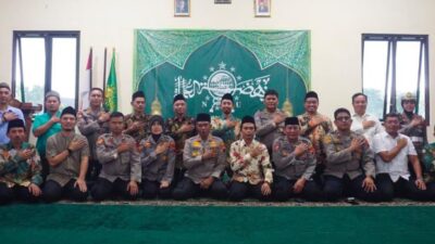 Kedatangan Kapolres Sukoharjo Disambut Merdunya Sholawat Mahallul Qiyam