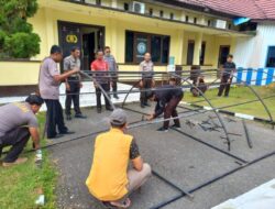 Latih Kerja Sama Tim, Kasat Binmas Beri Pelatihan Bongkar Pasang Tenda Saka Bhayangkara Polres Malinau