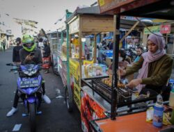 Pemkot Semarang Akan Menarik Retribusi PKL ‘Tiban’ untuk Dongkrak PAD