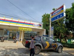 Polsek Gunem Rembang BLP Siang Himbau Karyawan Indomaret