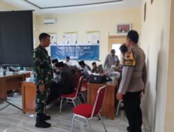 Sinergritas TNI-POLRI Lakukan Pengamanan Registrasi Sosial Ekonomi (Regsosek) di Desa Bumiharjo